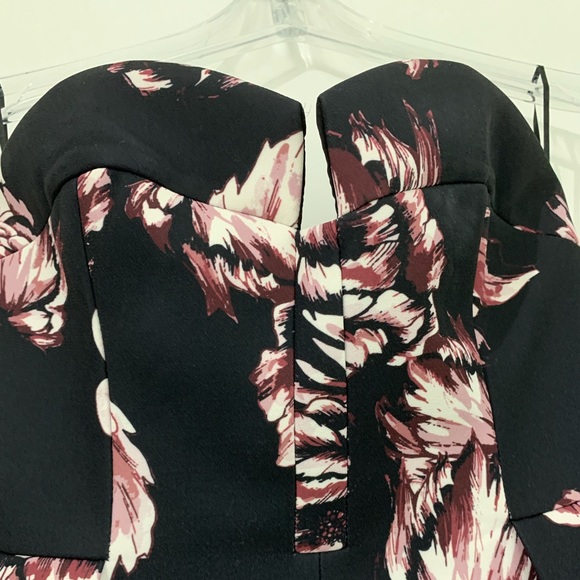 Evening Cocktail Dress - Picture 10 of 16